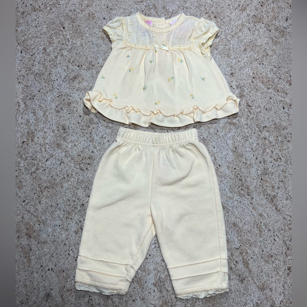 Vintage Baby Q Two Piece Set - Yellow Pants and Shirt - Size 3-6 Months